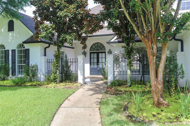 4111 Maidstone Drive, Lake Charles, LA 70605