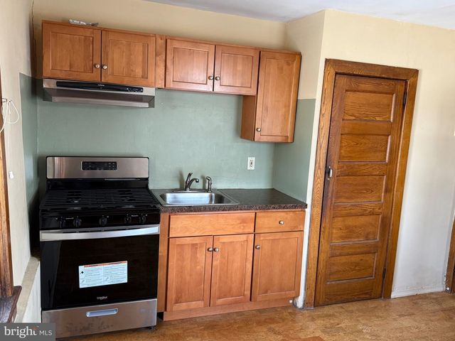 28 E OAKLAND AVE, Haddon Township, NJ 08107