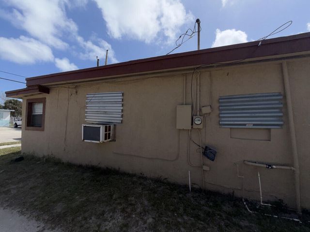 709 N 20th Street, Fort Pierce, FL 34950