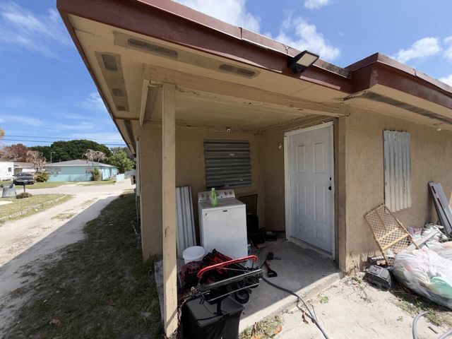 709 N 20th Street, Fort Pierce, FL 34950