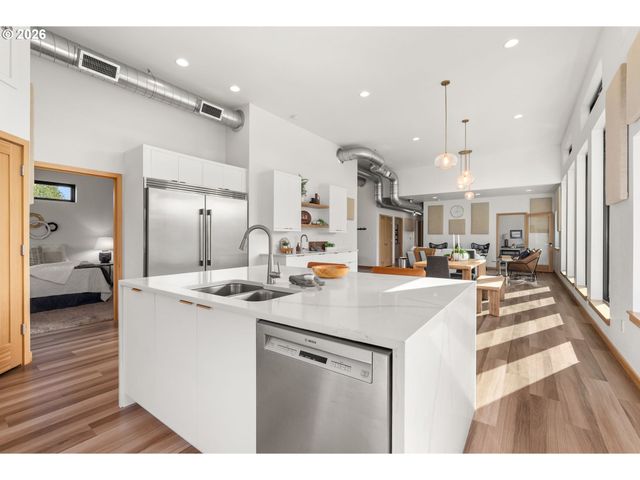 360 SMOKEY VALLEY Rd, Toledo, WA 98591