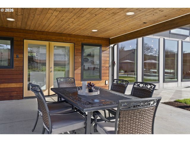 360 SMOKEY VALLEY Rd, Toledo, WA 98591