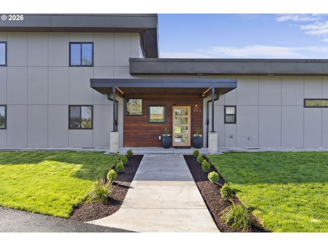 360 SMOKEY VALLEY Rd, Toledo, WA 98591