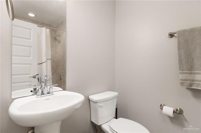 5104 Escondido Pass, Mcallen, TX 78504