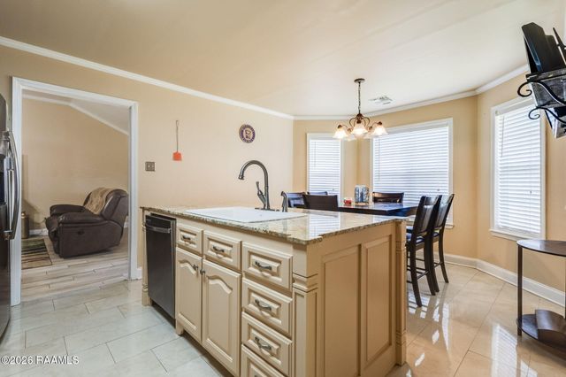 208 Gouaux Road, Lafayette, LA 70507