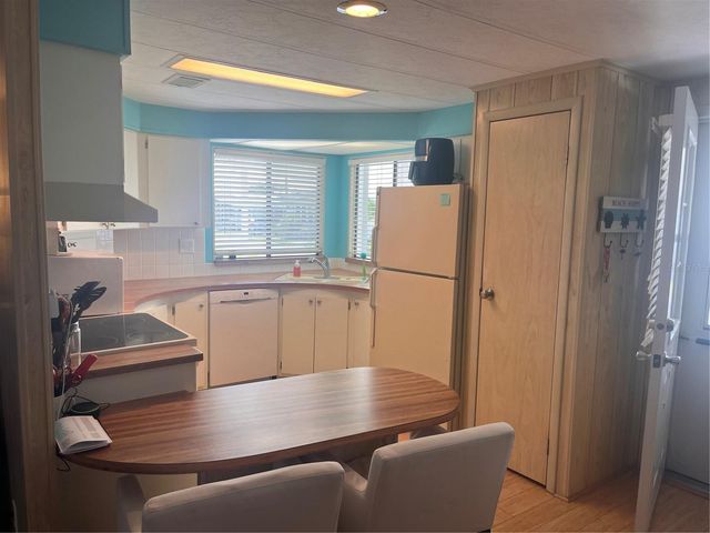 5316 53RD AVENUE E M15, Bradenton, FL 34203