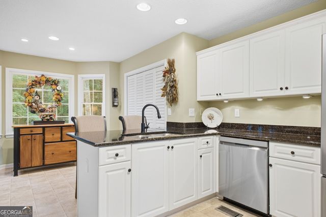 746 Tynsdale Drive, Douglasville, GA 30134