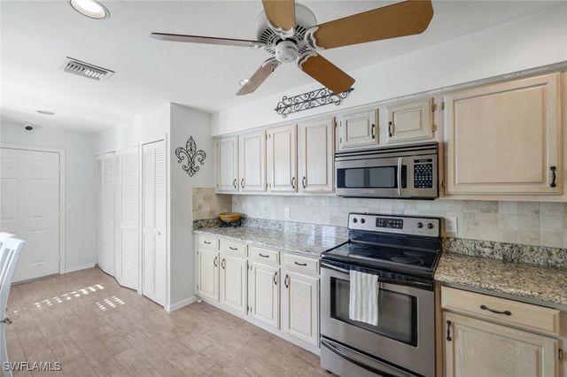 6636 Trident WAY, Naples, FL 34108