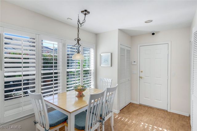 6636 Trident WAY, Naples, FL 34108