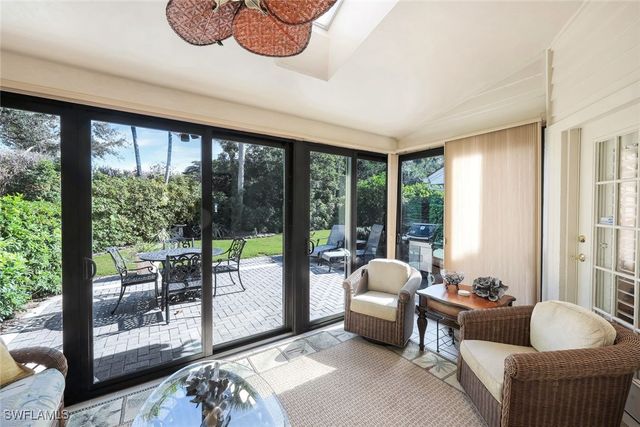 6636 Trident WAY, Naples, FL 34108