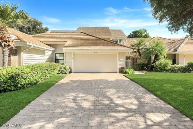6636 Trident WAY, Naples, FL 34108