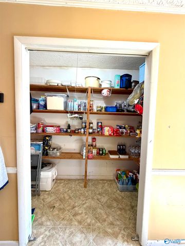 204 Seville Lane, Rainbow City, AL 35906