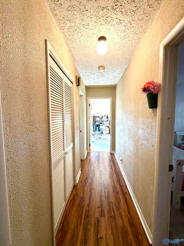 204 Seville Lane, Rainbow City, AL 35906