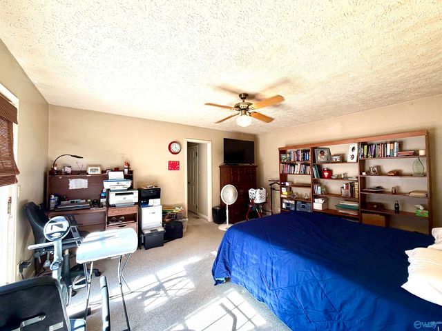 204 Seville Lane, Rainbow City, AL 35906