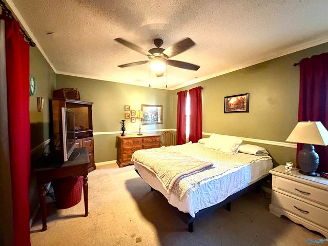 204 Seville Lane, Rainbow City, AL 35906