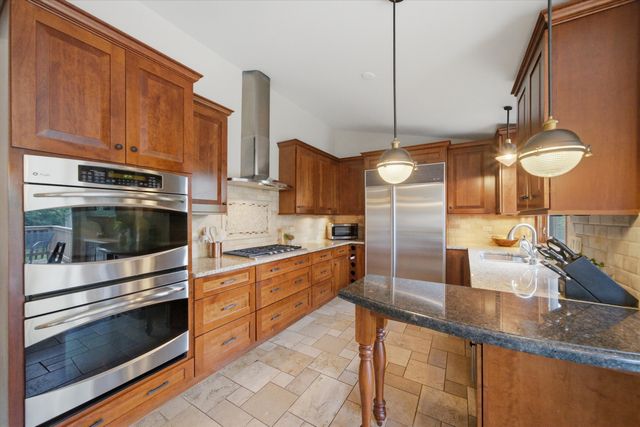 1752 McCraren Road, Highland Park, IL 60035