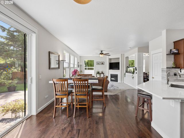 15022 Journey Dr, Oregon City, OR 97045