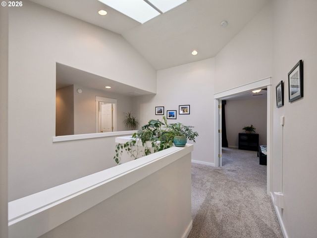 15022 Journey Dr, Oregon City, OR 97045