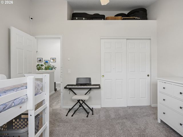 15022 Journey Dr, Oregon City, OR 97045