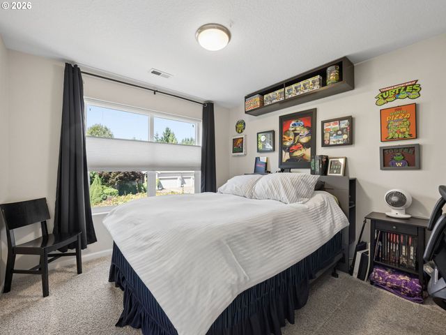 15022 Journey Dr, Oregon City, OR 97045