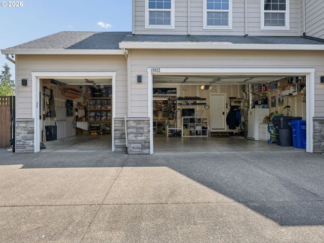 15022 Journey Dr, Oregon City, OR 97045