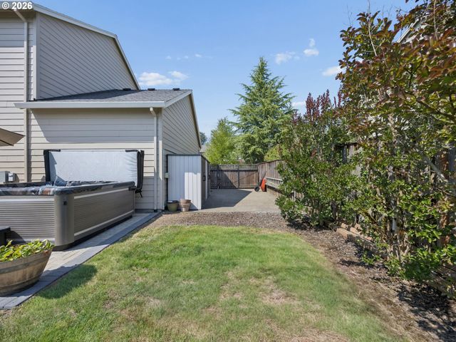 15022 Journey Dr, Oregon City, OR 97045
