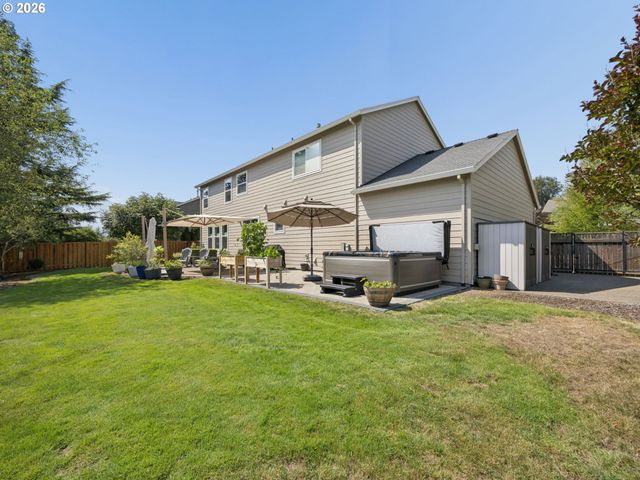 15022 Journey Dr, Oregon City, OR 97045