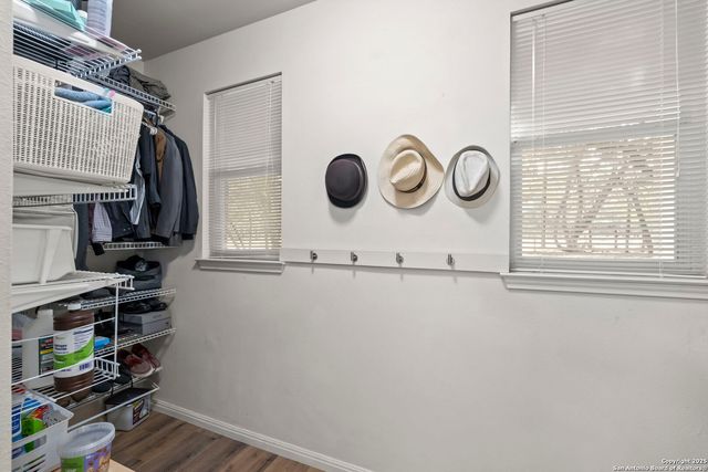 9119 Cap Mountain Dr, San Antonio, TX 78255