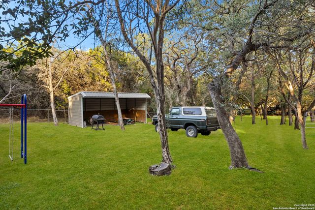 9119 Cap Mountain Dr, San Antonio, TX 78255