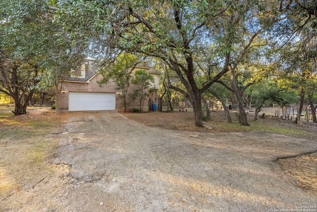 9119 Cap Mountain Dr, San Antonio, TX 78255