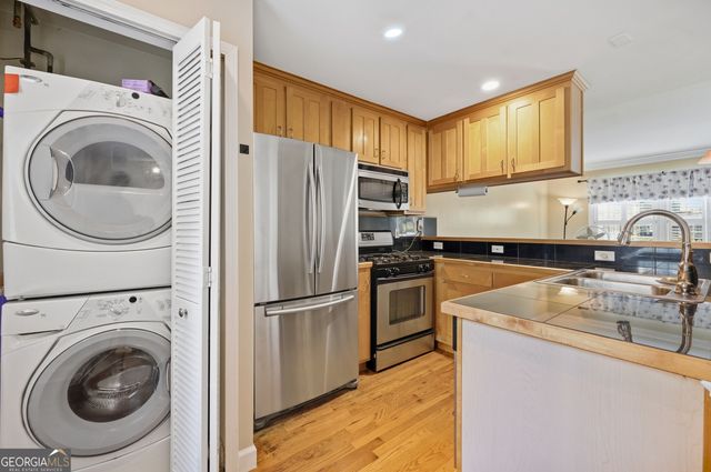 2232 Dunseath Avenue NW APT 203, Atlanta, GA 30318