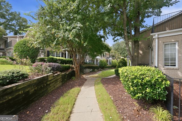 2232 Dunseath Avenue NW APT 203, Atlanta, GA 30318