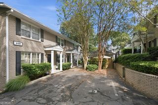 2232 Dunseath Avenue NW APT 203, Atlanta, GA 30318