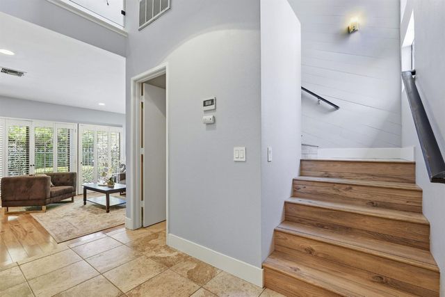 2539 Exeter Square Ln, Sacramento, CA 95825