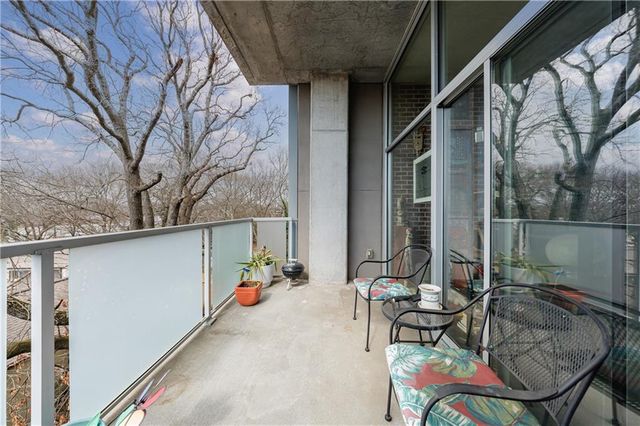 130 Arizona Ave NE 305, Atlanta, GA 30307