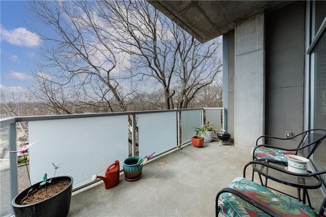 130 Arizona Ave NE 305, Atlanta, GA 30307