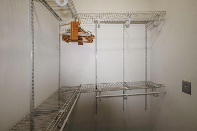 130 Arizona Ave NE 305, Atlanta, GA 30307