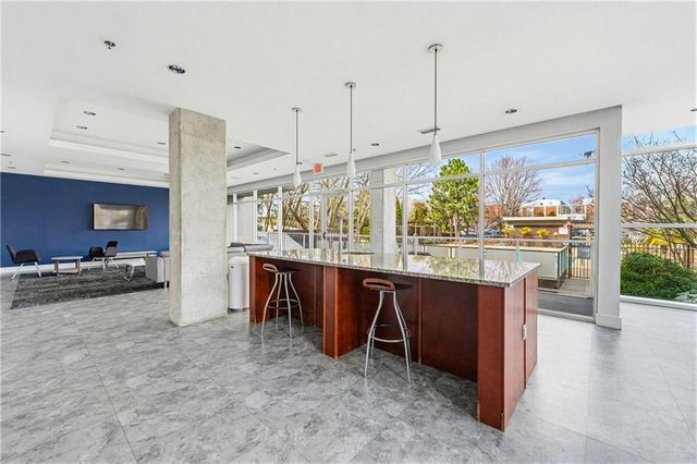 130 Arizona Ave NE 305, Atlanta, GA 30307