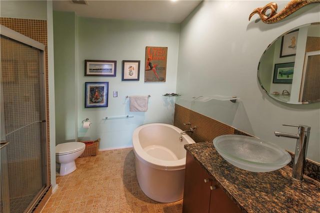 130 Arizona Ave NE 305, Atlanta, GA 30307