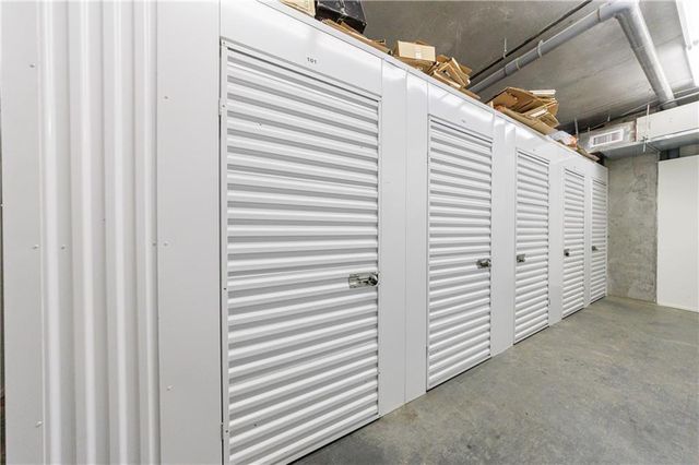 130 Arizona Ave NE 305, Atlanta, GA 30307