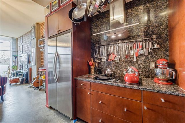 130 Arizona Ave NE 305, Atlanta, GA 30307