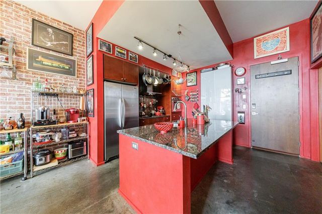 130 Arizona Ave NE 305, Atlanta, GA 30307