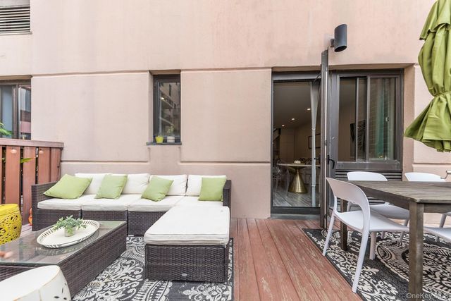 100 W Broadway 1H, Long Beach, NY 11561