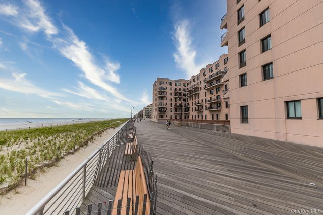100 W Broadway 1H, Long Beach, NY 11561