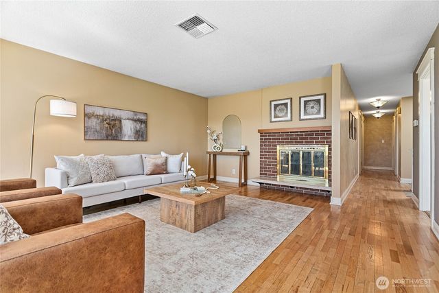 909 Queen Street, Bellingham, WA 98229