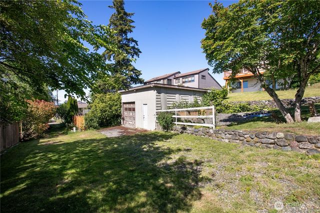 909 Queen Street, Bellingham, WA 98229