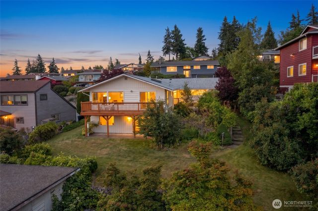 909 Queen Street, Bellingham, WA 98229