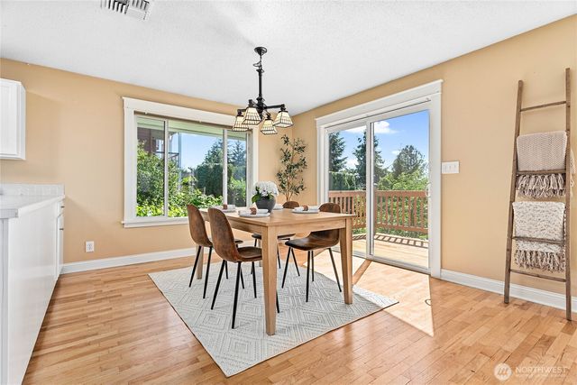 909 Queen Street, Bellingham, WA 98229