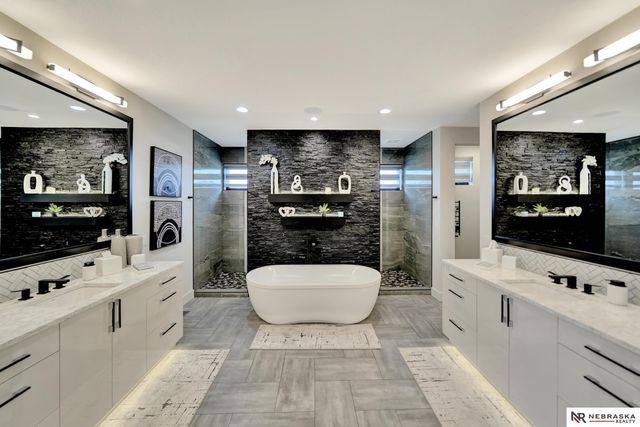 9619 Toma Road, Lincoln, NE 68526