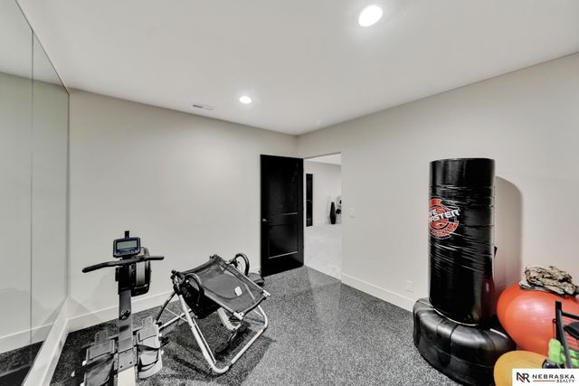 9619 Toma Road, Lincoln, NE 68526